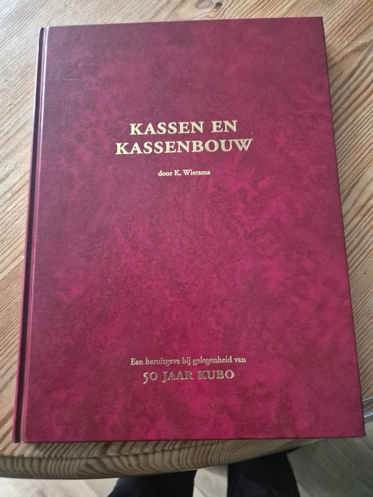 Kassen en kassenbouw 50 jaar kubo, Boeken, Geschiedenis | Stad en Regio, Ophalen of Verzenden, Zo goed als nieuw