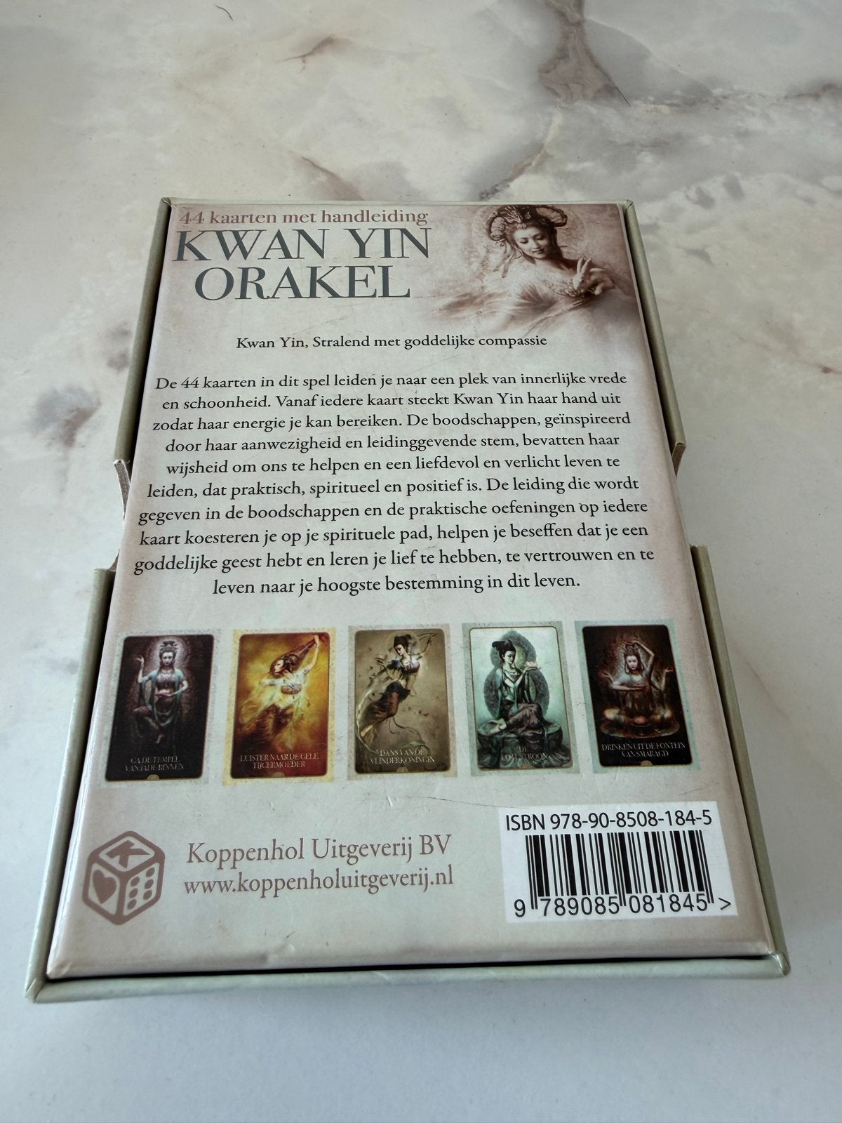 Kwan Yin Orakel - 44 kaarten met handleiding, Ophalen of Verzenden, Zo goed als nieuw, Spiritualiteit algemeen, Instructieboek