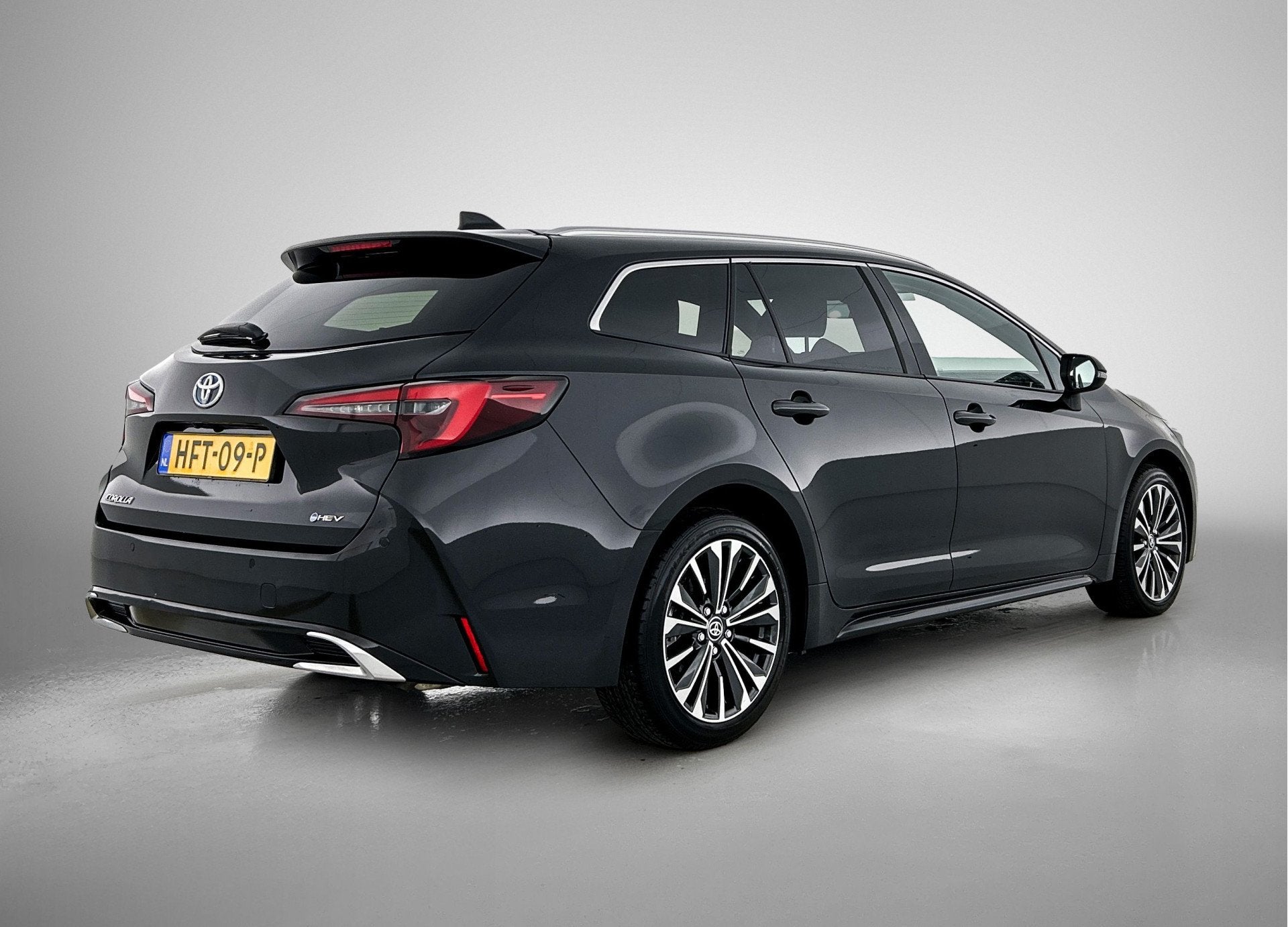 Toyota Corolla Touring Sports Hybrid 140 Dynamic | 12.3 inch, Auto's, Toyota, 12 maanden, Gebruikt, 4 cilinders, Corolla
