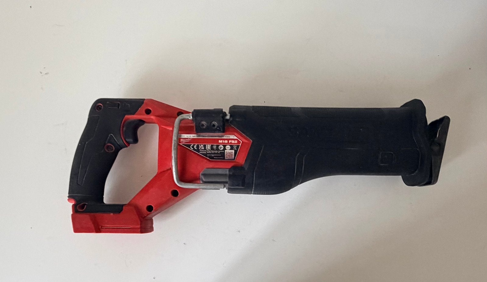 Milwaukee M18 FSZ FUEL SAWZALL reciprozaag body, Gebruikt, 70 mm of meer, Ophalen of Verzenden, Reciprozaag