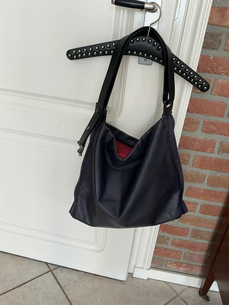 Hester van eeghen leren tas, donkerpaars., Sieraden, Tassen en Uiterlijk, Ophalen of Verzenden, Gebruikt, Paars