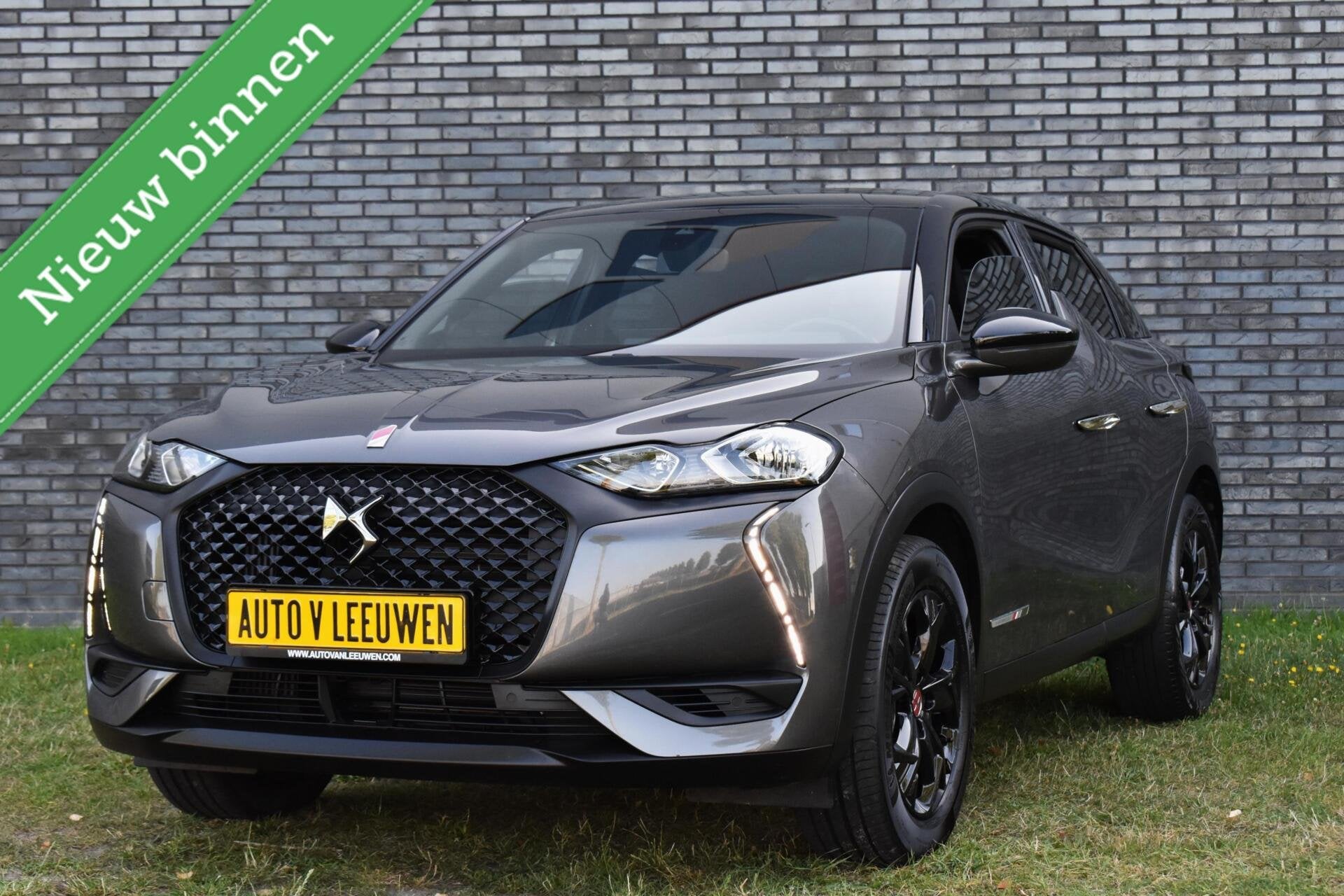 Ds 3 Crossback Turbo Performance Line AUTOMAAT/LED/CAMERA/PD, Auto's, Gebruikt, Euro 6, 1199 cc, Met garantie (alle)