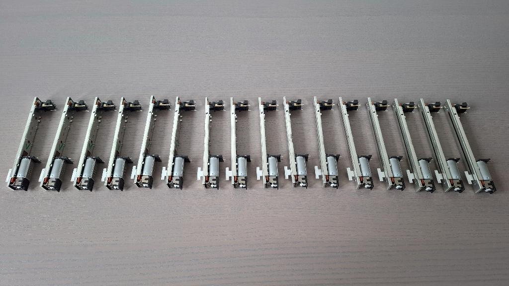 11 faders voor Yamaha 01V96 / M7CL / DM1000 / DM2000, Ophalen, Gebruikt, 10 tot 20 kanalen