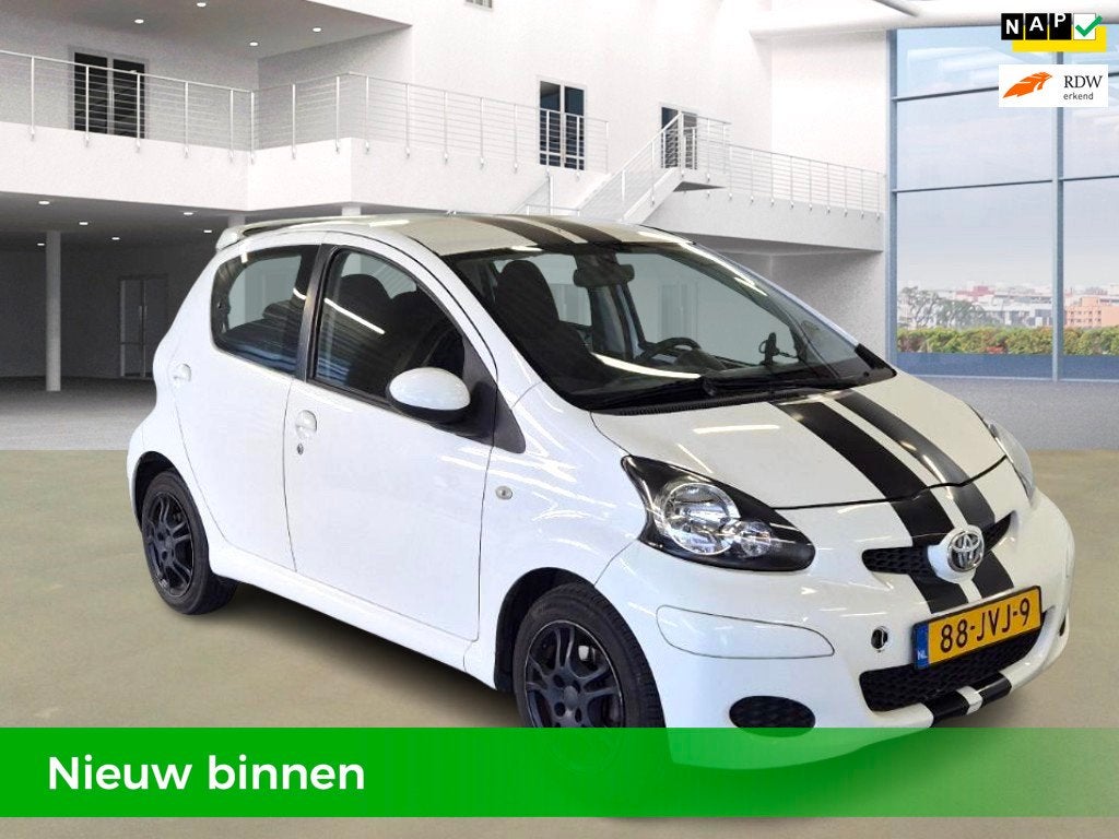 Toyota Aygo 1.0 VVT-i 5-deurs | 1e Eigenaar | NAP | Airco |, Gebruikt, 4 stoelen, Origineel Nederlands, Bedrijf