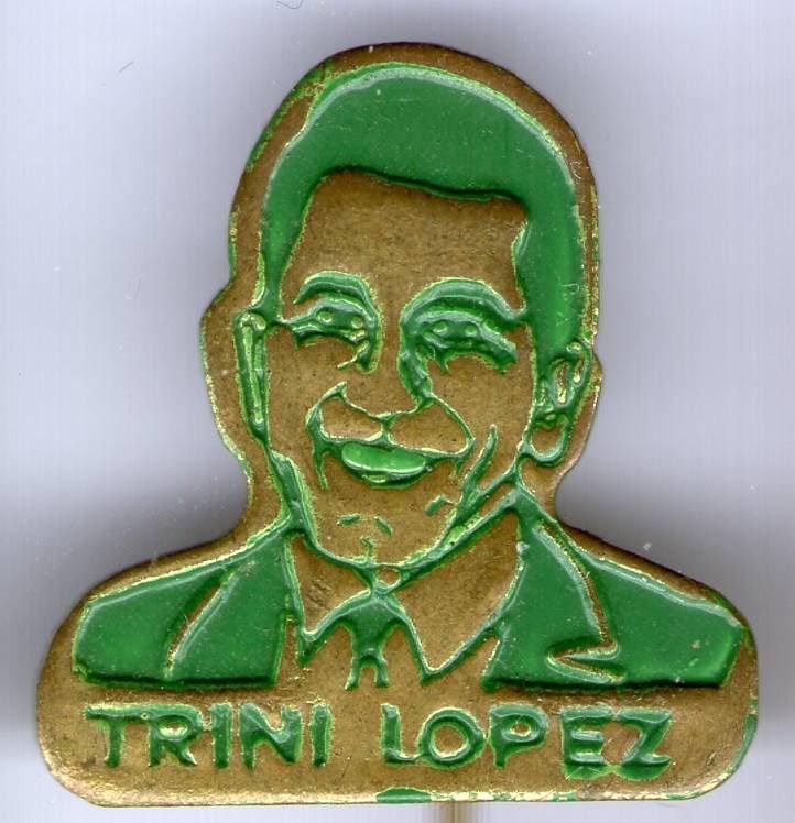 Trini Lopez groen op koper zanger speldjes( S_106a), Verzamelen, Verzenden, Nieuw, Figuurtje, Speldje of Pin