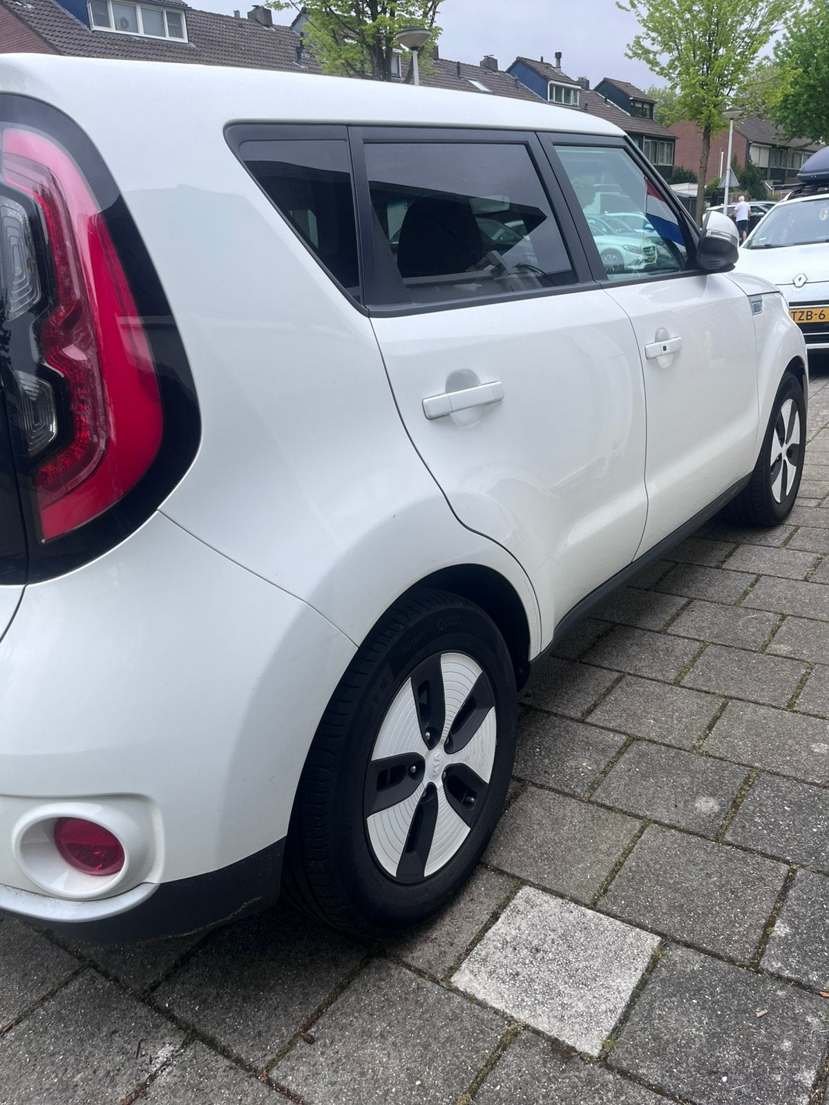 Kia E Soul EV 2018 met DEFECT, Auto's, Stof, Elektrische buitenspiegels, 80 kWh, 33 min