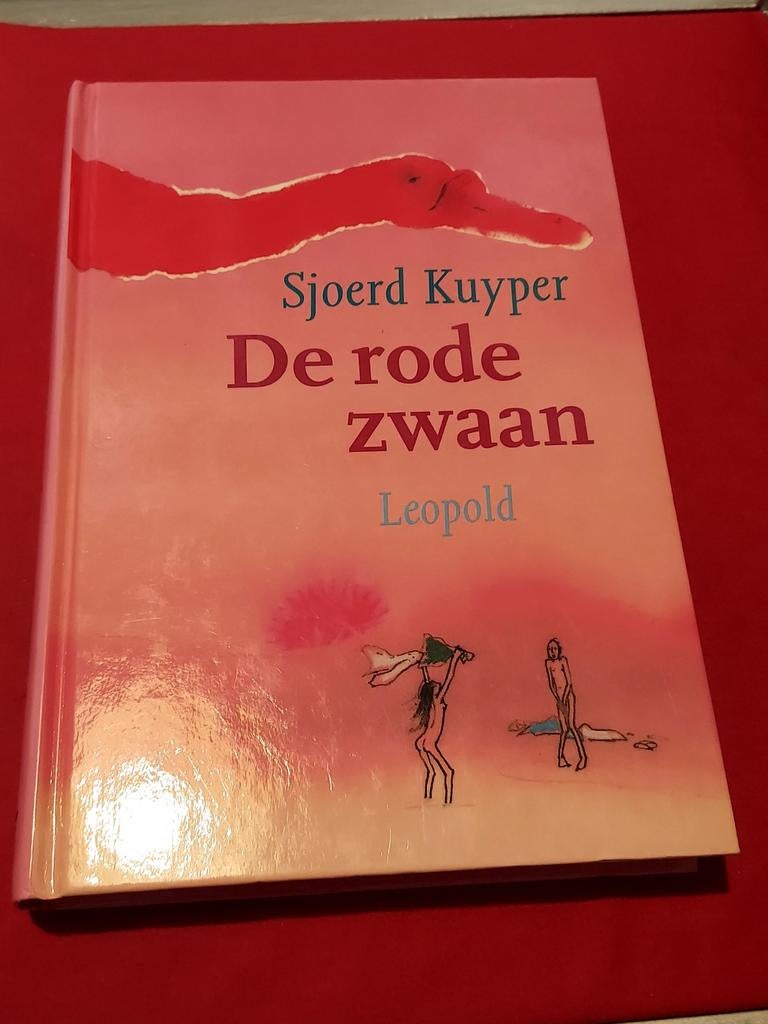 GESIGNEERD De rode zwaan. Sjoerd Kuyper. 1996, Ophalen of Verzenden, Gelezen