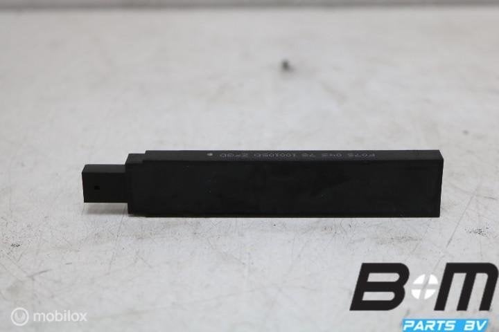 Antenne keyless entry VW Passat B8 Limo 5K0962132A, Auto diversen, Gebruikt