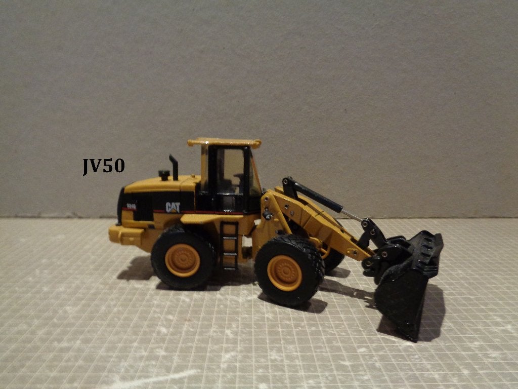 caterpillar shovel, Hobby en Vrije tijd, Modelauto's | 1:50, Verzenden, Zo goed als nieuw, Bus of Vrachtwagen, Overige merken