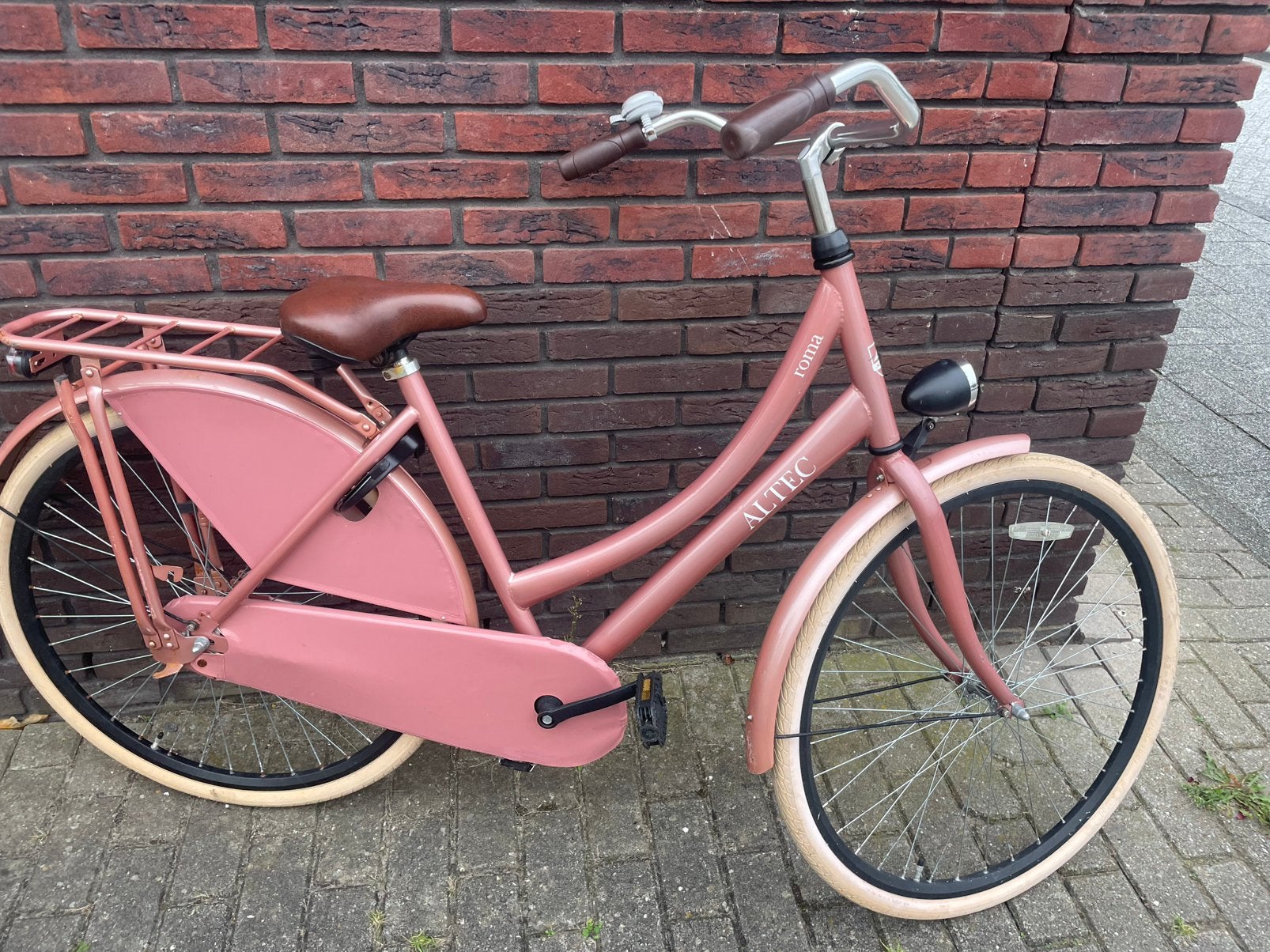 Altec fiets roma 28 inch, Ophalen of Verzenden, Zo goed als nieuw, Terugtraprem, 26 inch of meer