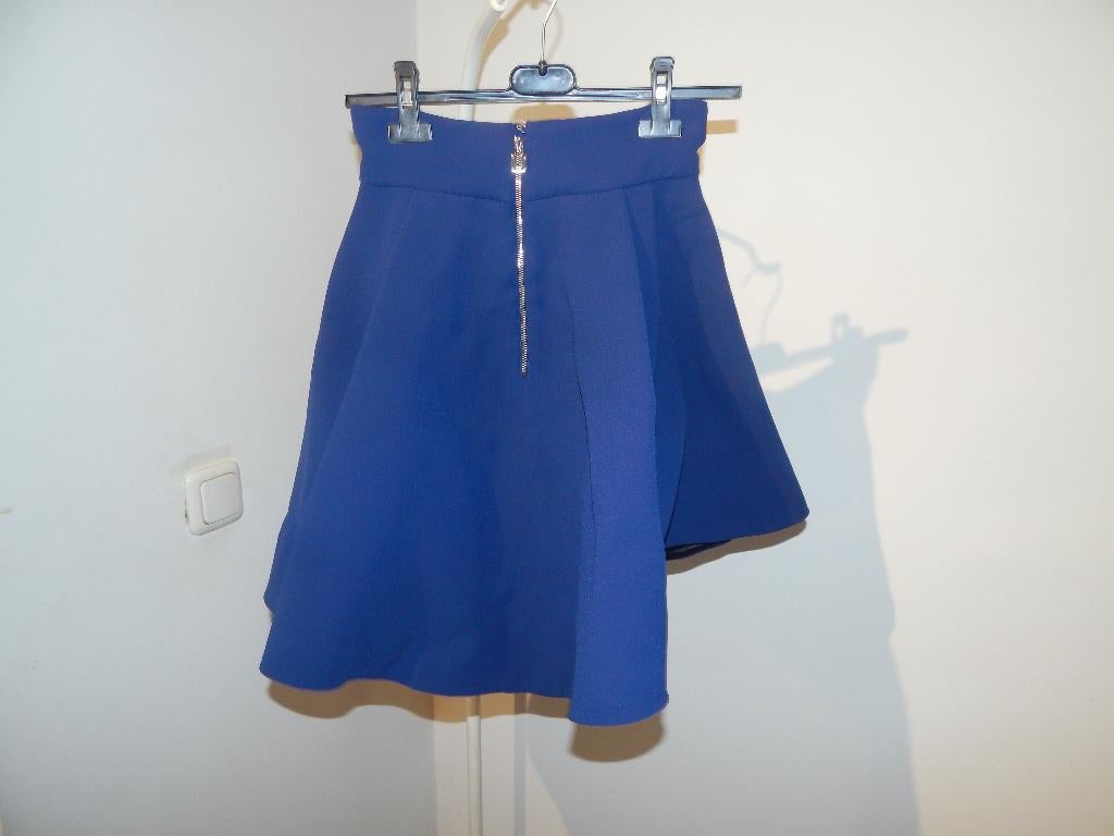 Elisabetta Franchi wijd uitlopende rok vorstelijk blauw IT40, Zo goed als nieuw, Maat 34 (XS) of kleiner, Boven de knie, Elisabetta Franchi
