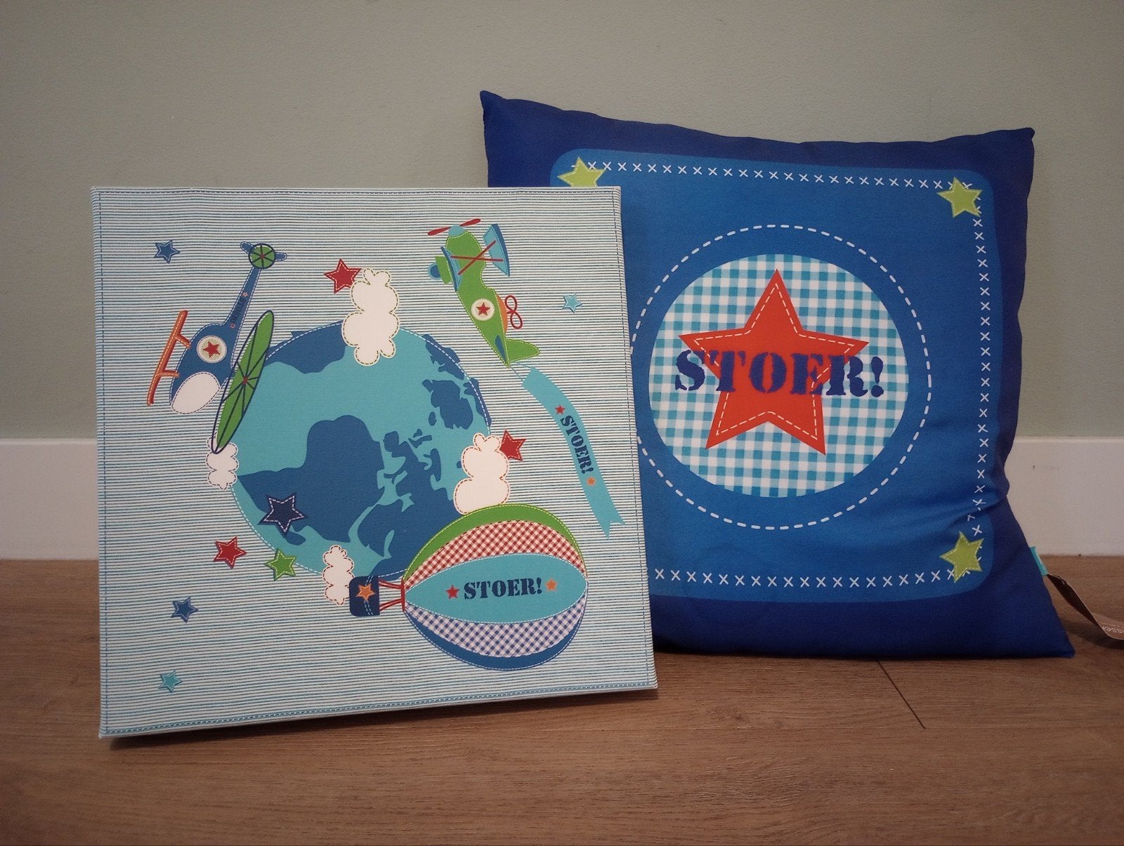 STOER! kussen en wandpaneel voor jongens kinderkamer, Ophalen of Verzenden, Gebruikt, Kleed of Kussen