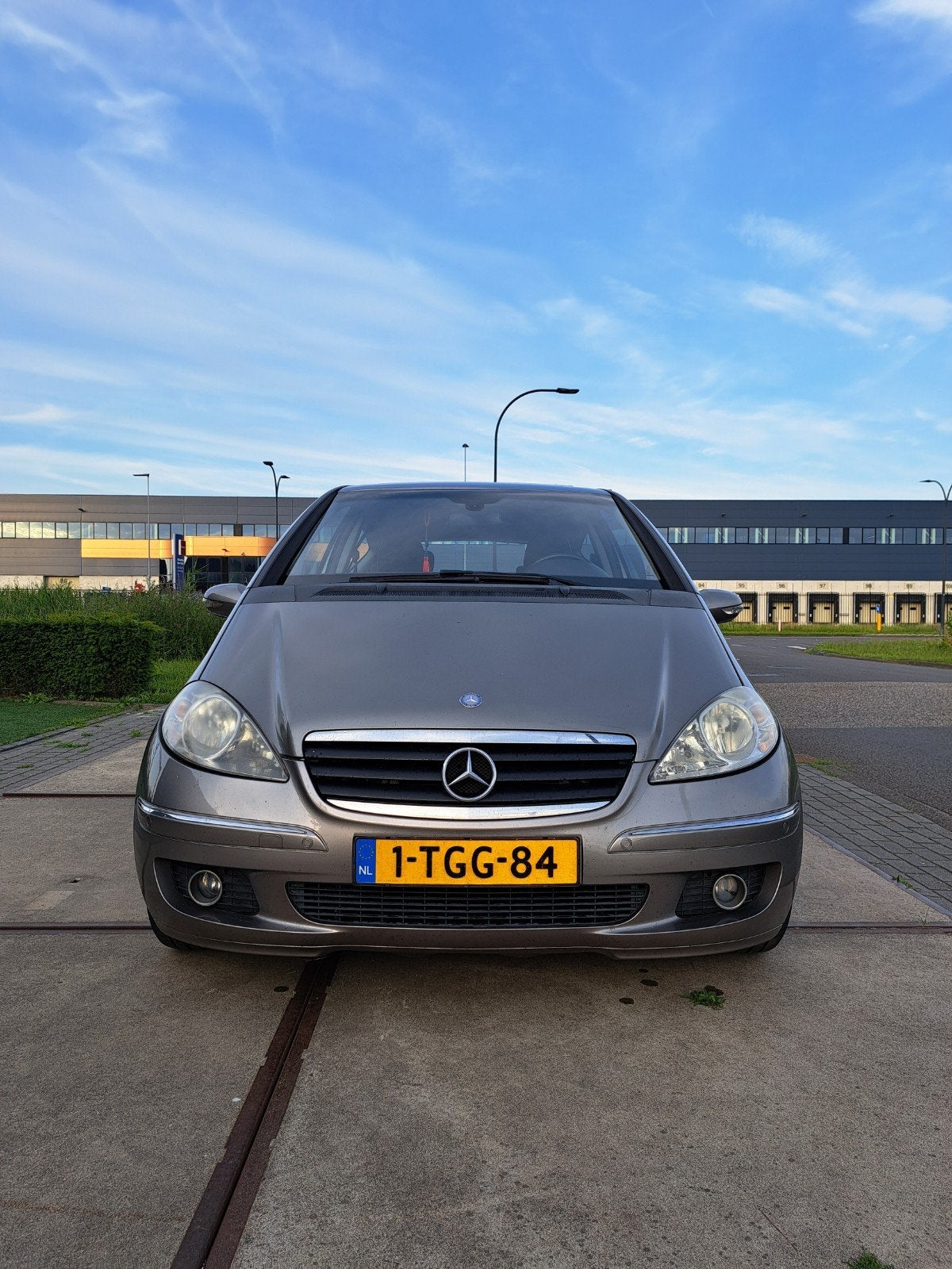 Mercedes-Benz A-Klasse 2.0 A200 3DRS AUT 2005 Grijs, 136 pk, 4 cilinders, 400 kg, 49 €/maand