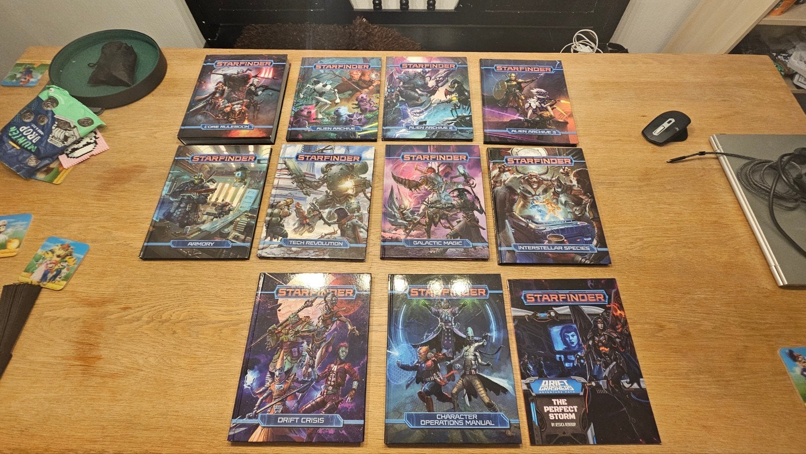 11 Starfinder boeken te koop., Hobby en Vrije tijd, Overige soorten, Ophalen of Verzenden, Zo goed als nieuw, Boek of Catalogus