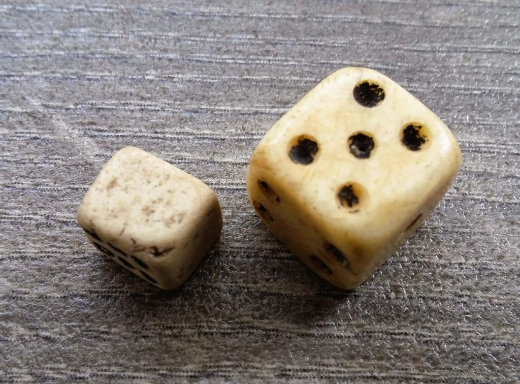 17 de eeuw Bodemvondst Been Benen Dobbelsteen Spel Trictrac, Ophalen of Verzenden