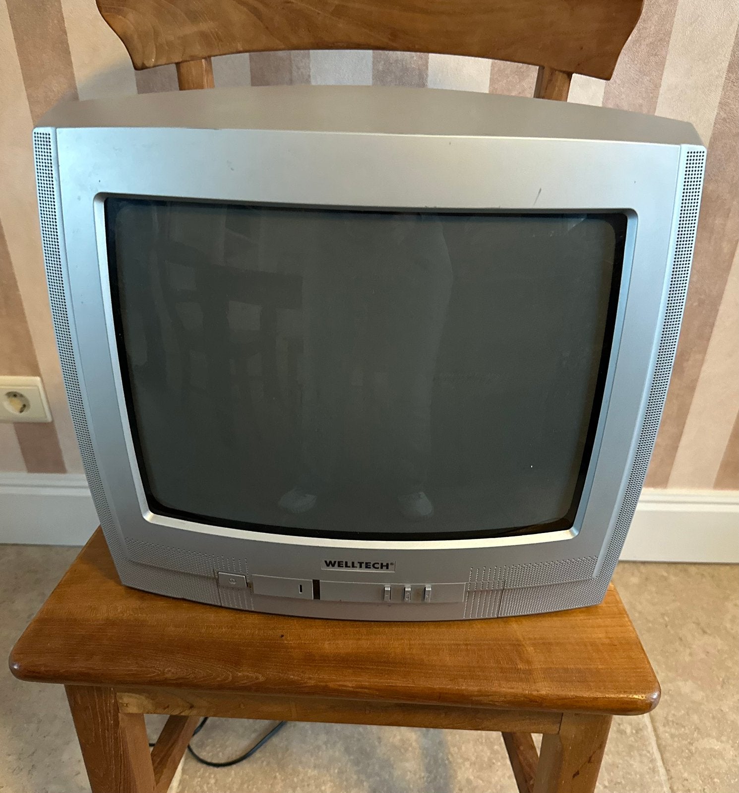 Kleine Tv Welltech, Ophalen, Zo goed als nieuw, 50 Hz, Overige merken