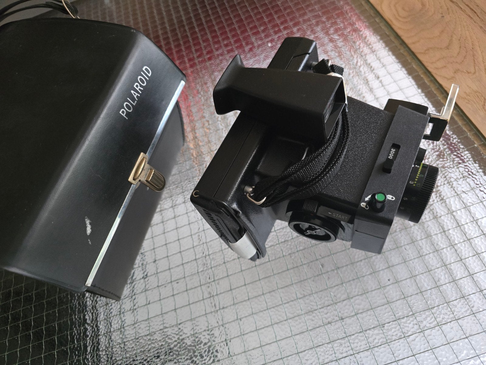 Vintage Polaroid 3000 Instant Camera met Tas, Audio, Tv en Foto, Fotocamera's Analoog, Ophalen of Verzenden, Gebruikt, Polaroid
