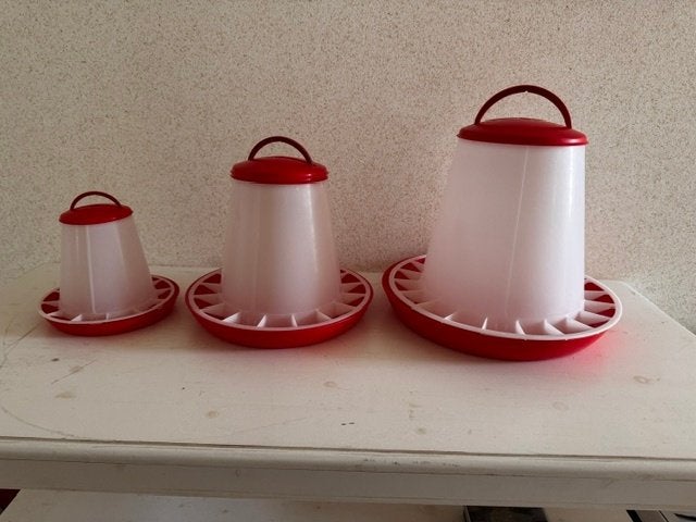 Pluimvee voersilo - 3 maten, Dieren en Toebehoren, Ophalen of Verzenden, Gebruikt, Drinken en Voederen