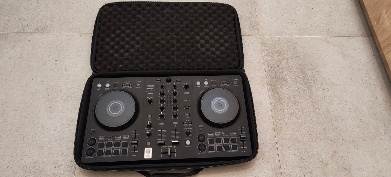 Pioneer DDJ-FLX4 DJ Controller met beschermhoes, Muziek en Instrumenten, Dj-sets en Draaitafels, Ophalen, Zo goed als nieuw, Dj-set