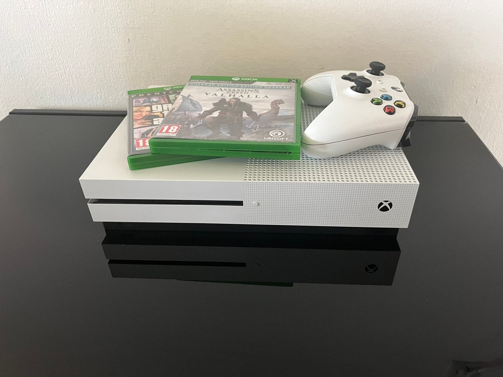 Xbox one S, Spelcomputers en Games, Ophalen of Verzenden, Zo goed als nieuw, 500 GB, Met 1 controller