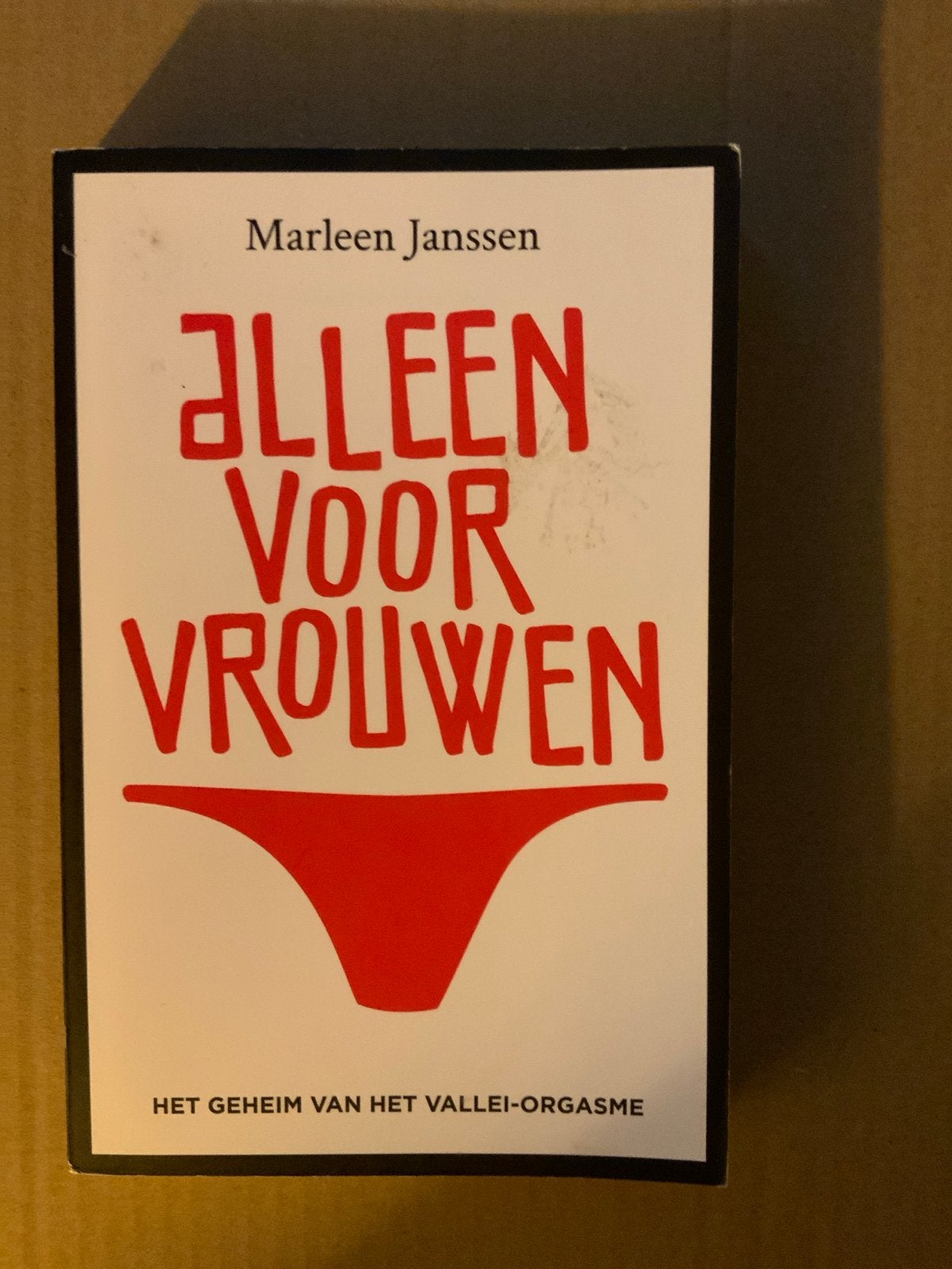 Alleen voor Vrouwen - Marleen Janssen, Ophalen of Verzenden, Gelezen