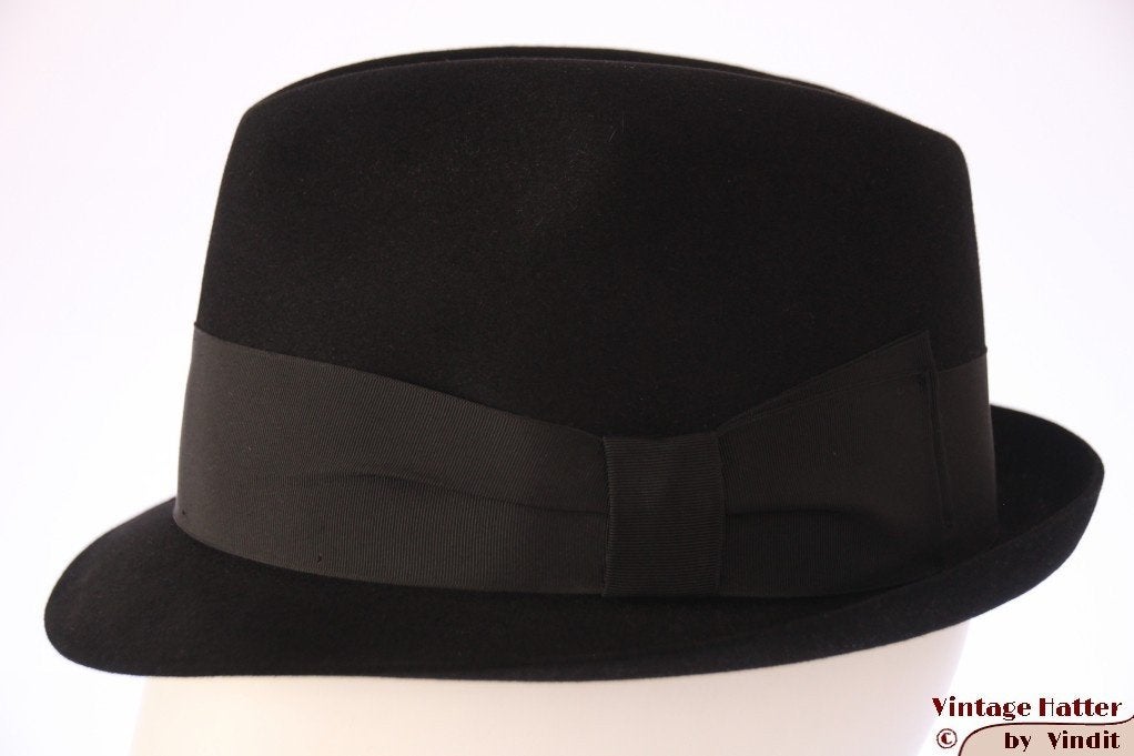 mooie Vintage Trilby gleufhoed Stetson zwart 56 goede staat, Stetson, Zwart, Ophalen of Verzenden, Zo goed als nieuw