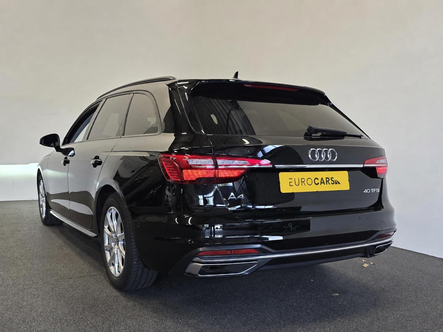 Audi A4 Avant 40 TFSI S-Tronic Business Aut New Model 2021!, Auto's, Audi, Stof, Gebruikt, Euro 6, 4 cilinders
