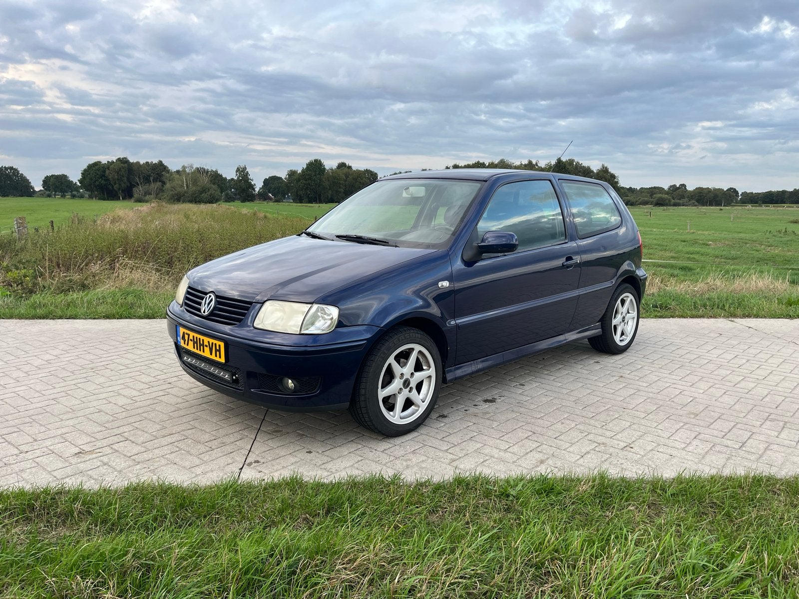 Volkswagen Polo 1.4 44KW 2001 Blauw, Auto's, Volkswagen, Voorwielaandrijving, 450 kg, 4 cilinders, Bluetooth