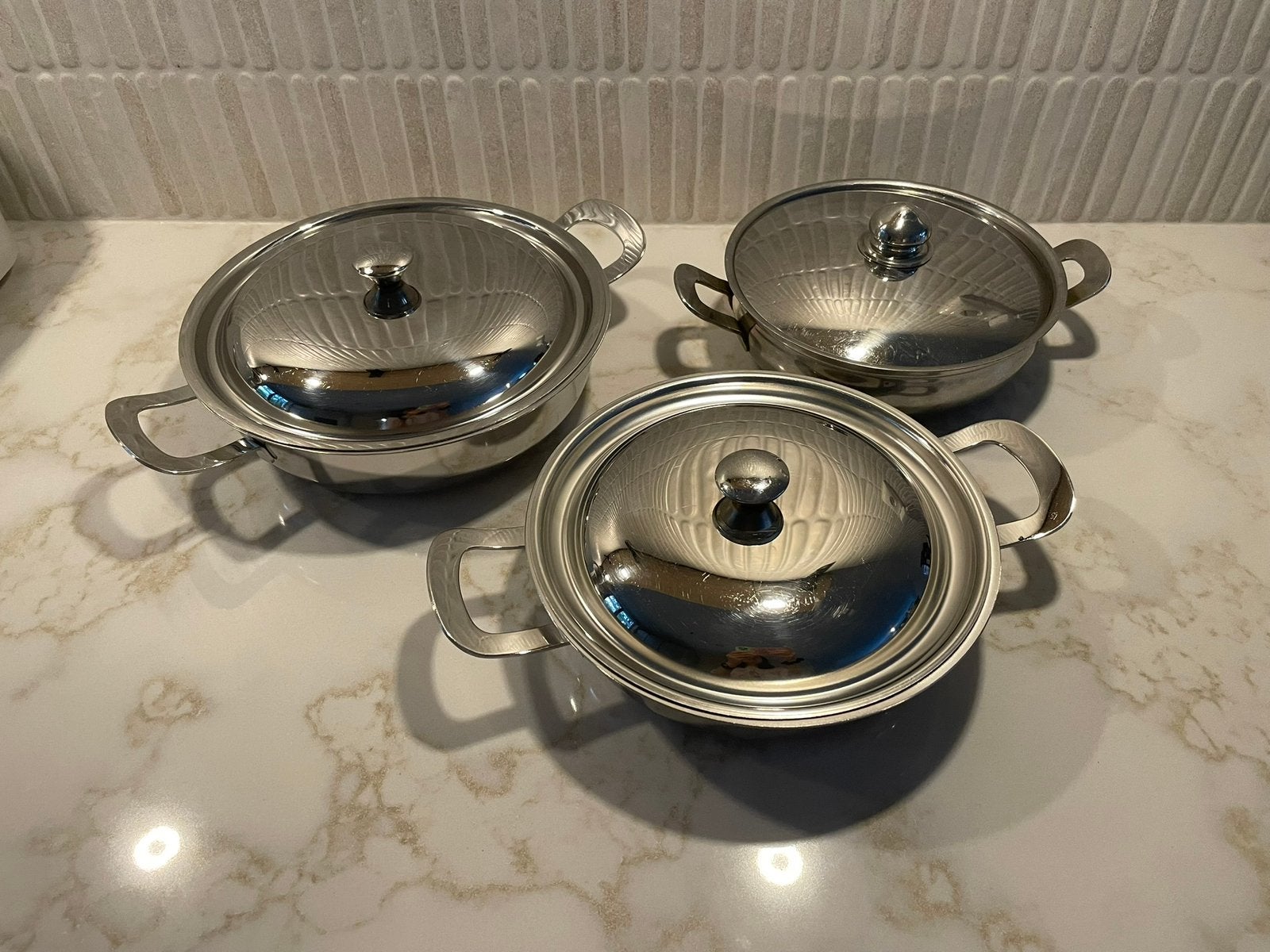 Set van 3 RVS serveerschalen met deksel, Gebruikt, Verzenden, Pannenset, Rvs