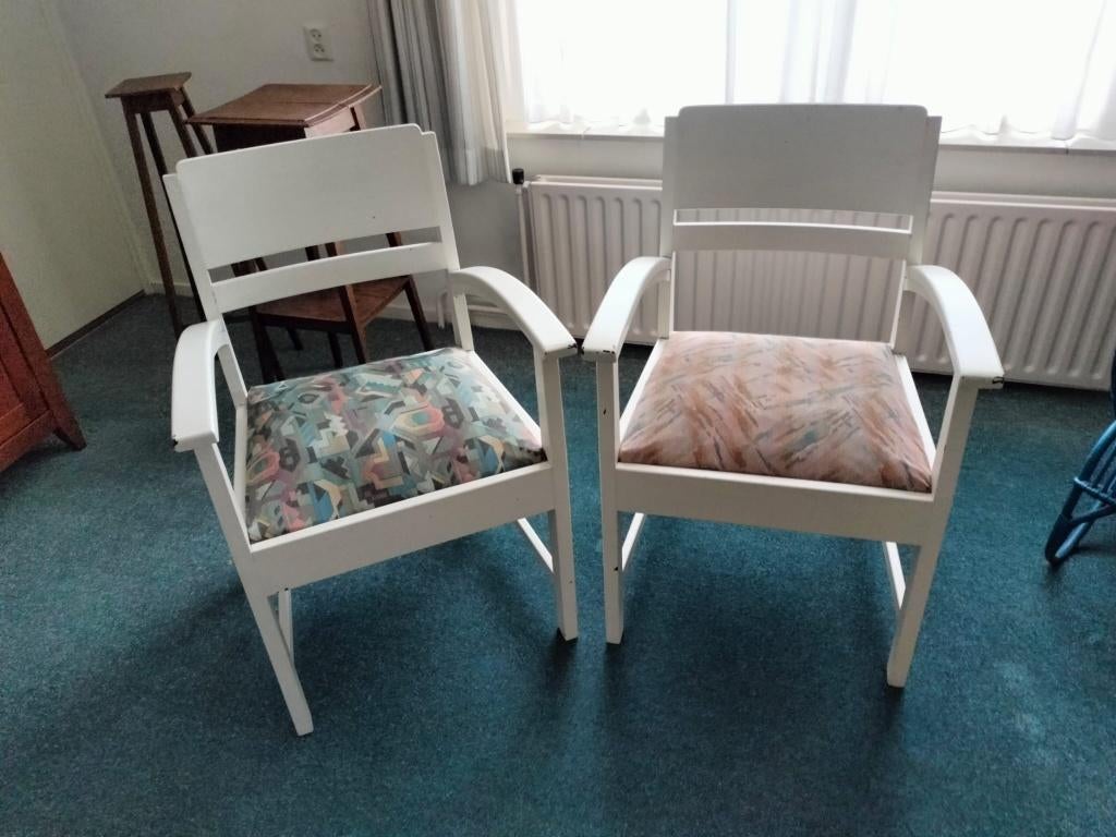 Gratis stoelen, Ophalen, Gebruikt, Twee, Wit