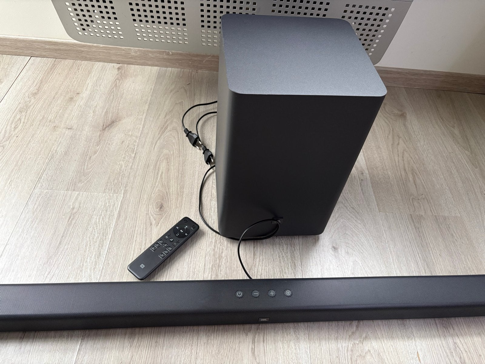 JBL Bar 2.1 Soundbar met draadloze subwoofer, Ophalen, Bluetooth, Zo goed als nieuw