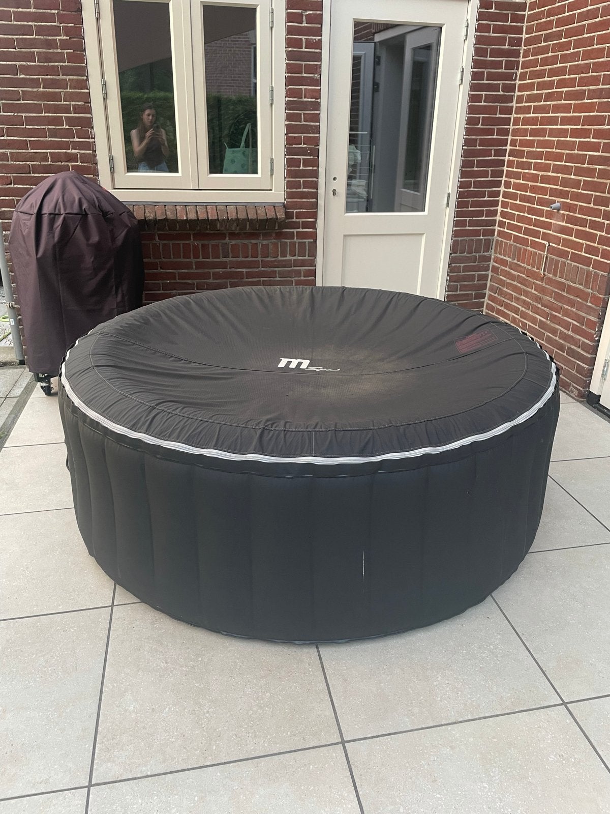 Opblaasbare jacuzzi met afdekzeil, Ophalen of Verzenden, Gebruikt, Afdekzeil, Opblaasbaar