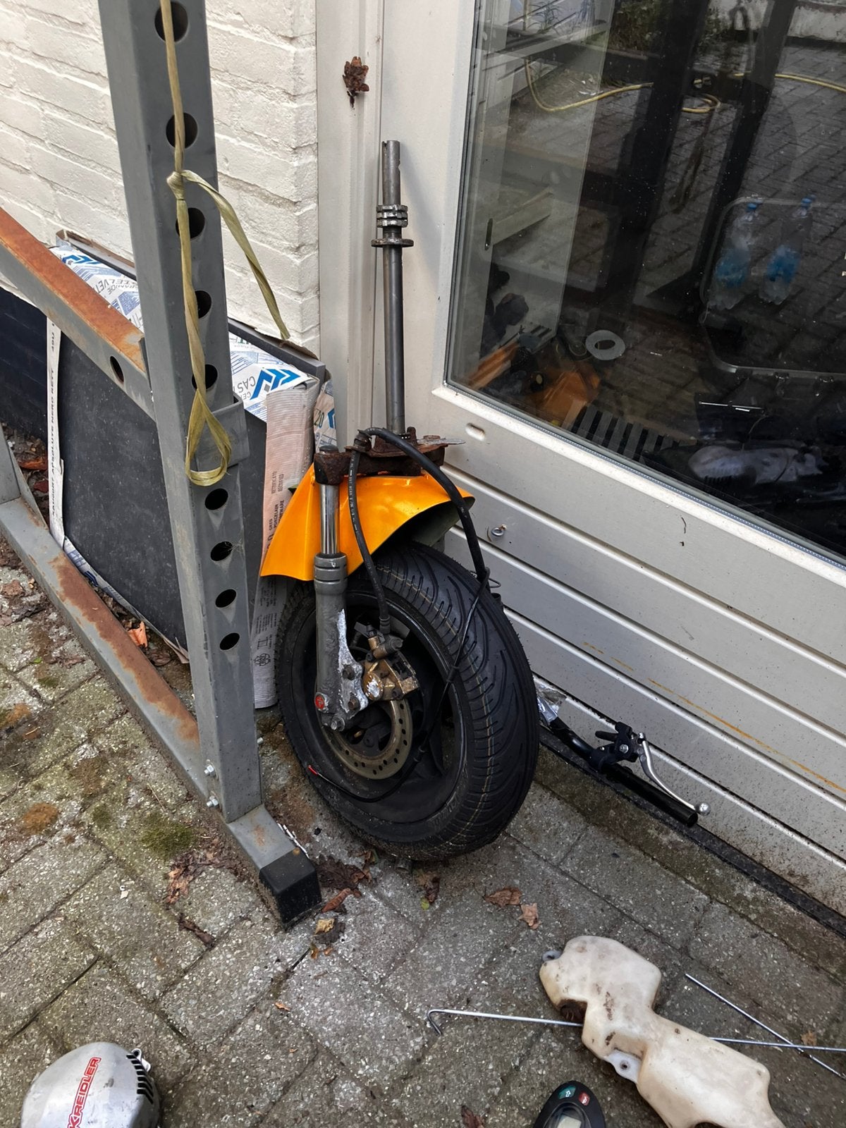 Voorvork en sito+ yamaha neos/minarelli horizontaal, Ophalen
