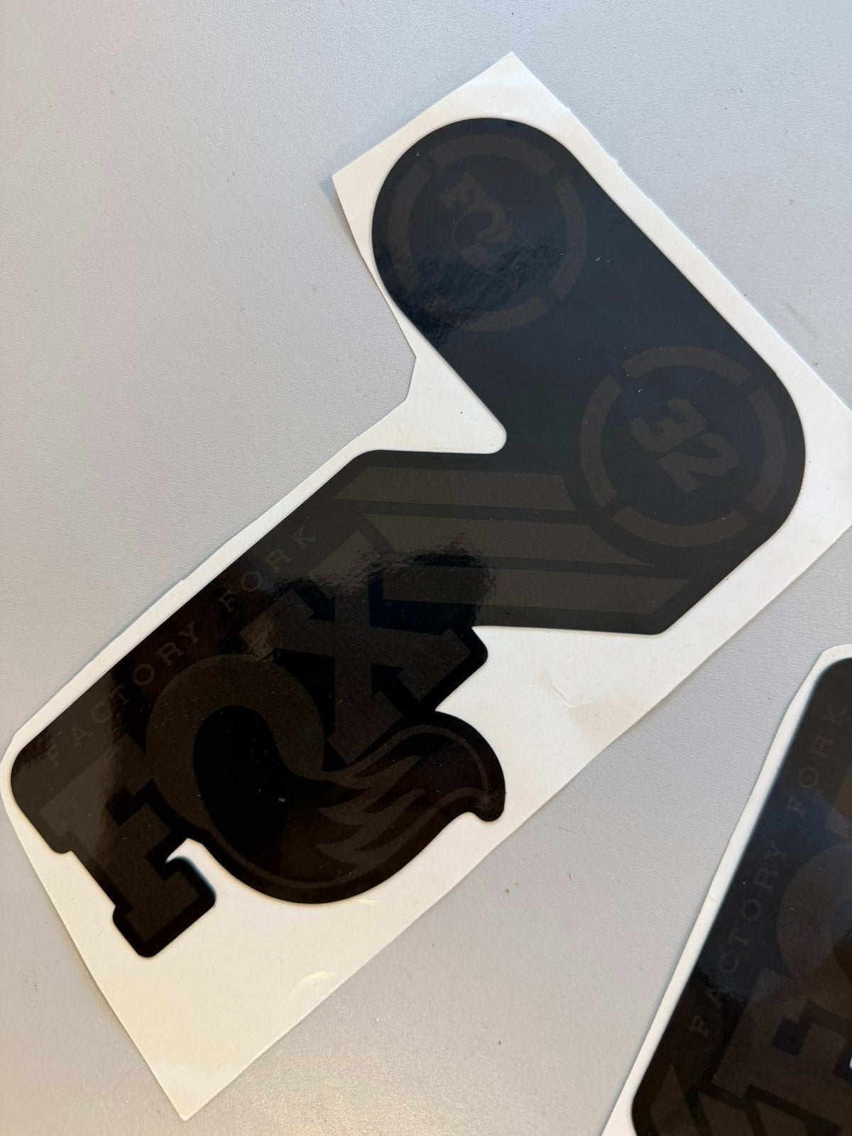 Fox 32 Factory Fork Sticker Set Stealth Black MTB Nieuw, Ophalen of Verzenden, Nieuw