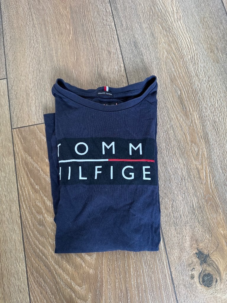 T-shirt Tommy Hilfiger maat 164 (jongens), Kinderen en Baby's, Kinderkleding | Maat 164, Ophalen, Gebruikt, Tommy Hilfiger, Shirt of Longsleeve