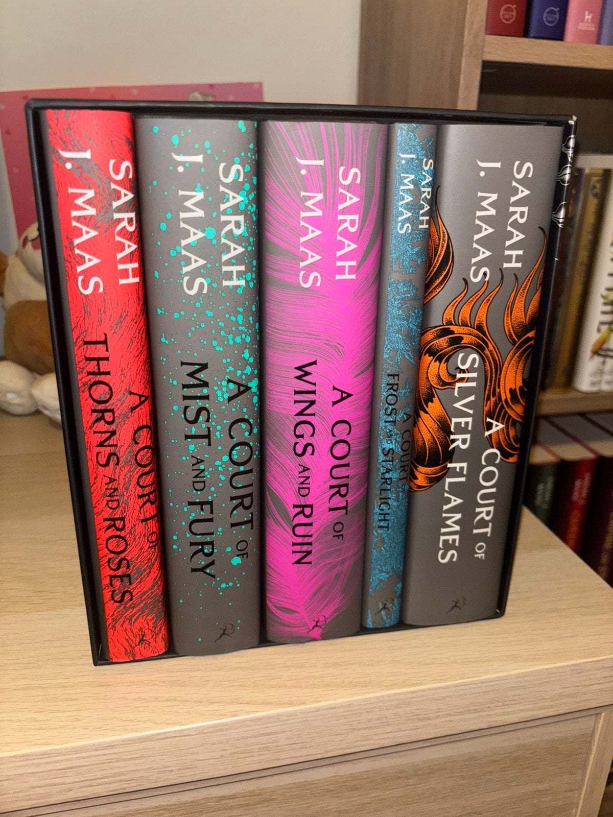 Boxset hardcover ACOTAR engelstalig, Boeken, Ophalen of Verzenden, Nieuw