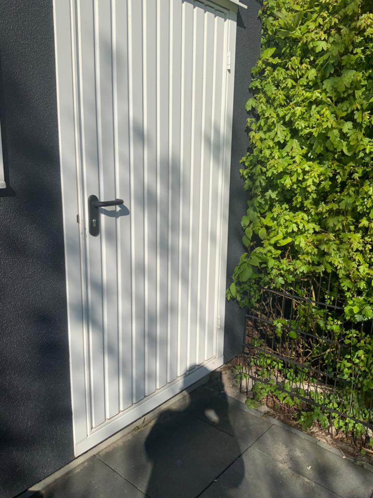 Loopdeur garage verzinkt staal merk Hormann met slot, Ophalen, 80 tot 100 cm, Minder dan 200 cm, Garagedeur