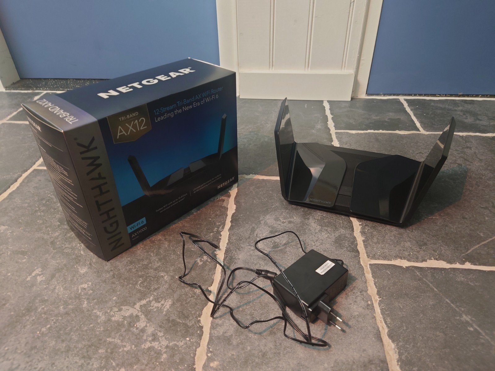 Netgear Nighthawk AX11000 Tri-Band WiFi Router (RAX200),zgan, Router, Ophalen of Verzenden, Zo goed als nieuw, Netgear Nighthawk