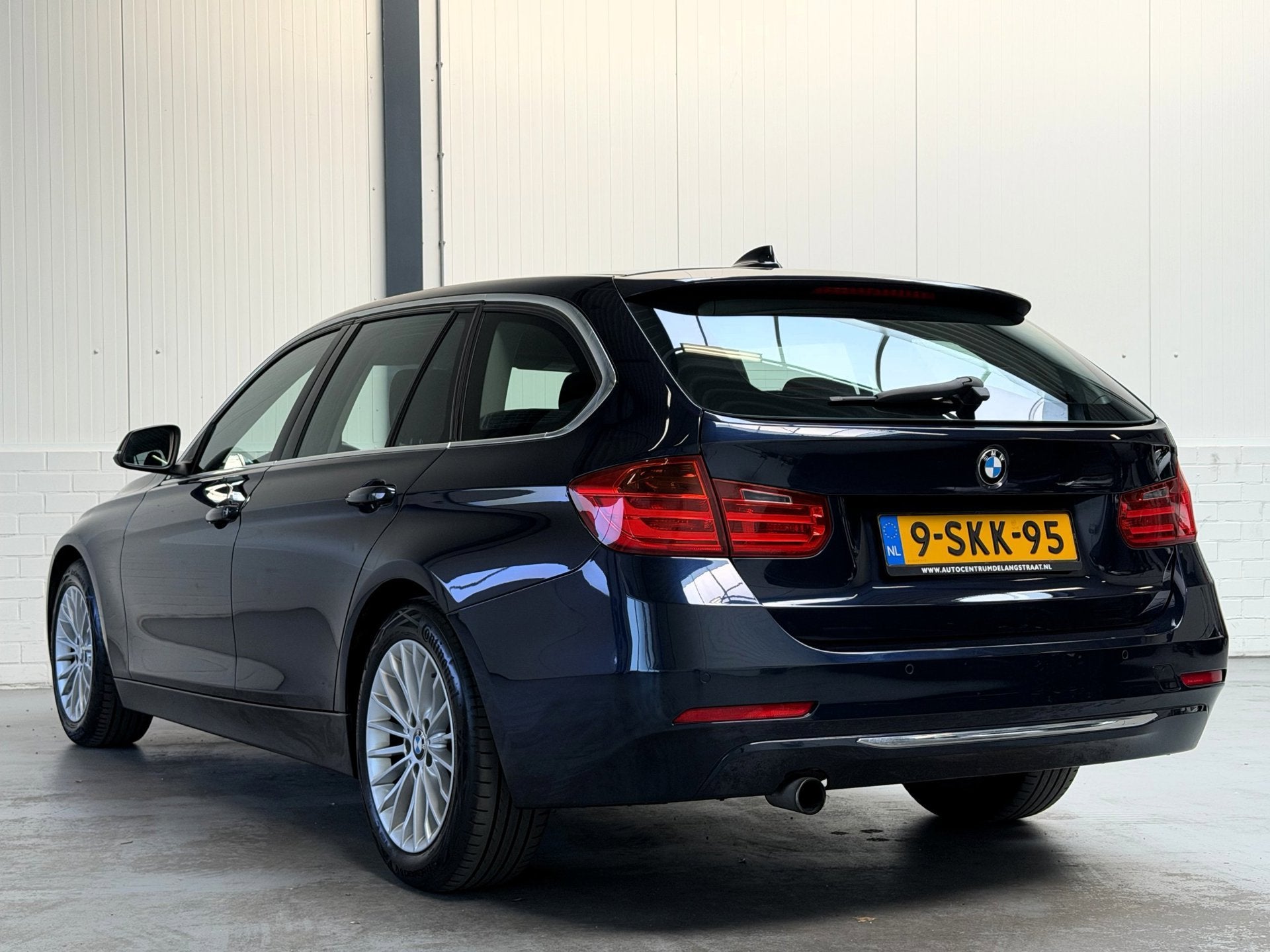 BMW 3-serie Touring 316i Executive Sport, Euro 5, Gebruikt, Zwart, 4 cilinders