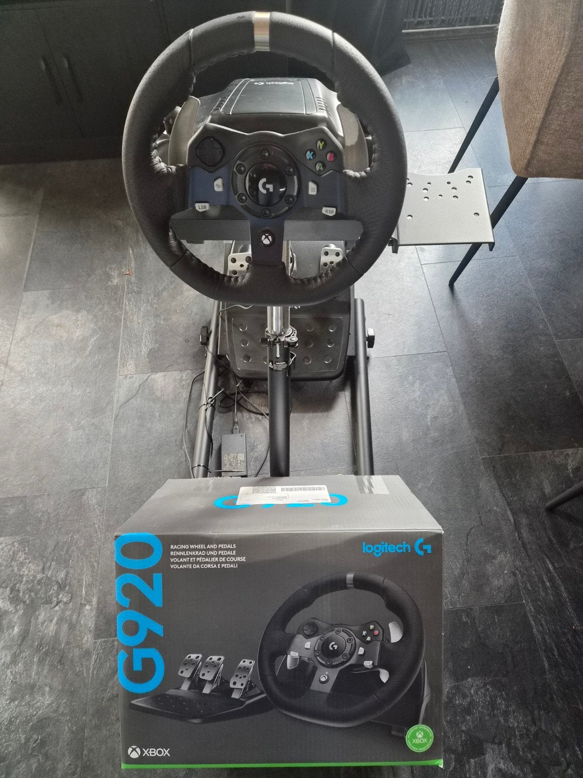 Logitech G920 Racestuur met pedalen en Wheel Stand, Ophalen, Racestuur, Force feedback, Zo goed als nieuw