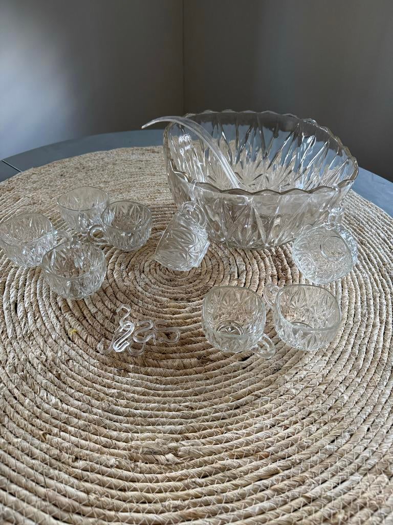 Antieke chrystal bowl punchset 18 delig van Williamsport, Antiek en Kunst, Antiek | Glas en Kristal, Ophalen