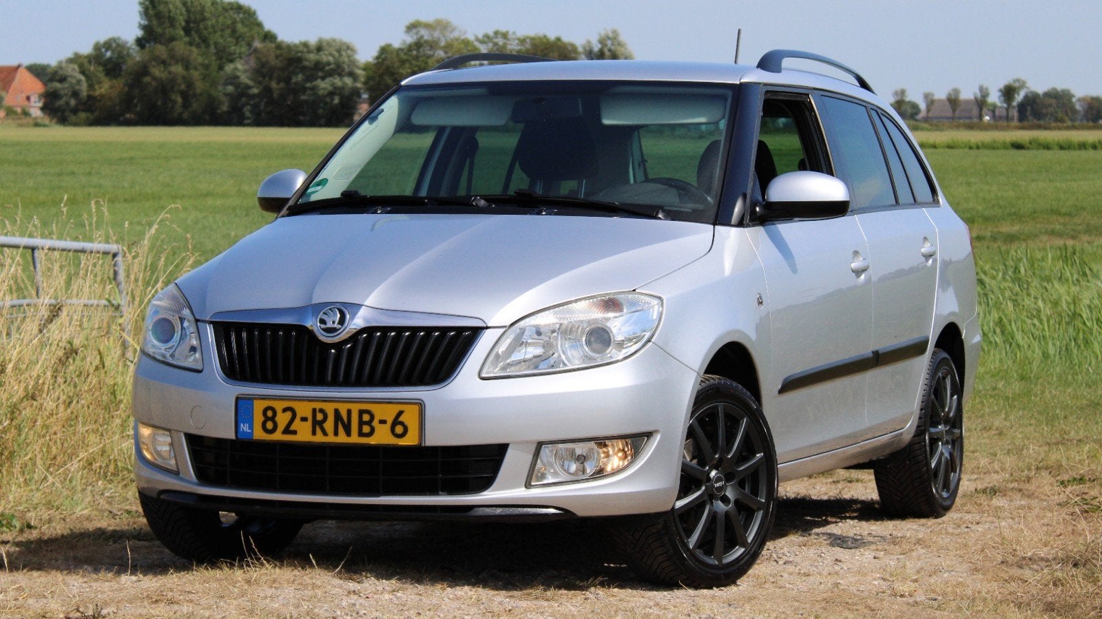 Skoda Fabia 1.2 TSI 63KW Combi 2011 | Zeer goed onderhouden, Auto's, Voorwielaandrijving, Euro 5, 40 €/maand, Zwart