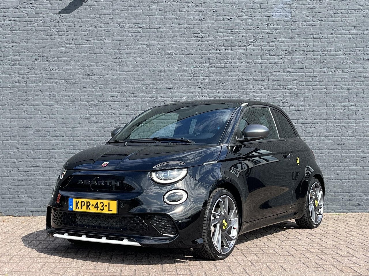 Abarth 500e Turismo 42 kWh | SOH 95% | 155 PK | Sportstoelen, Auto's, Abarth, Automaat, Gebruikt, 4 stoelen, 155 pk