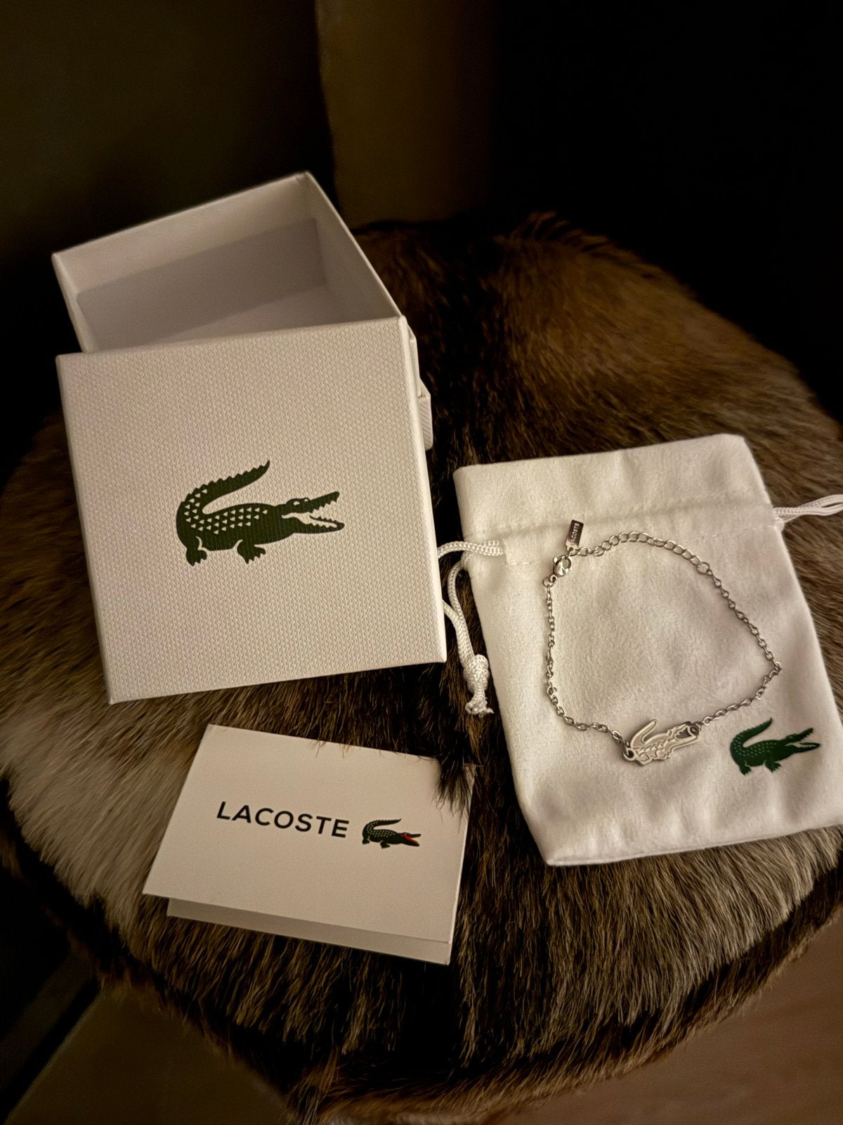 Nieuw Lacoste armbandje met krokodil logo, Staal, Nieuw, Ophalen of Verzenden, Zilver