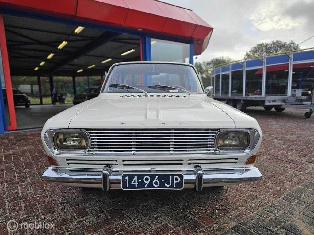 Ford Taunus 15M PRACHTIGE AUTO! INRUIL RUIL ALLES MOGELIJK!, Stof, Gebruikt, Overige modellen, Wit