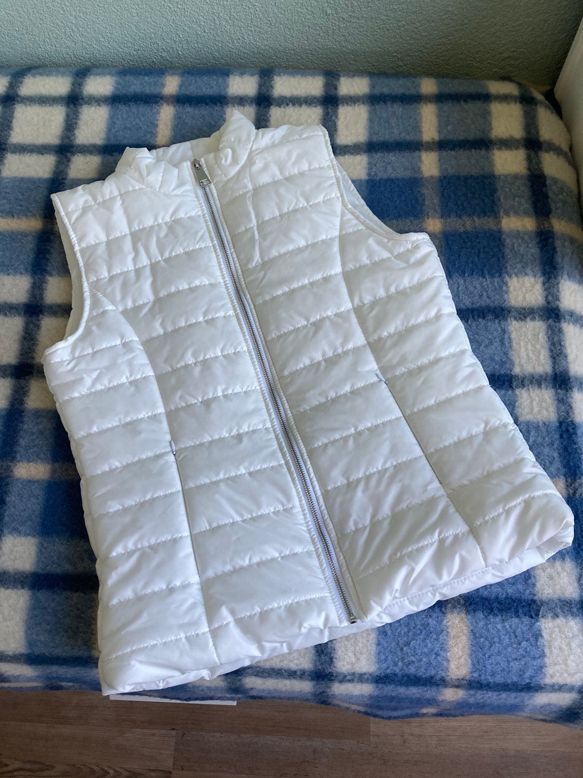 Bodywarmer, Ophalen of Verzenden, Zo goed als nieuw, Maat 38/40 (M), Wit