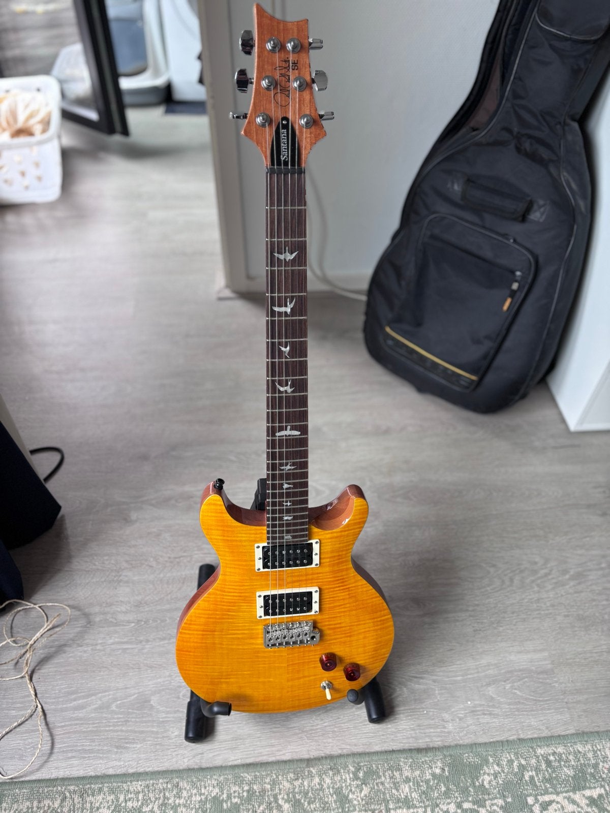 PRS SE Santana elektrische gitaar met gigbag, Muziek en Instrumenten, Snaarinstrumenten | Gitaren | Elektrisch, Ophalen, Zo goed als nieuw