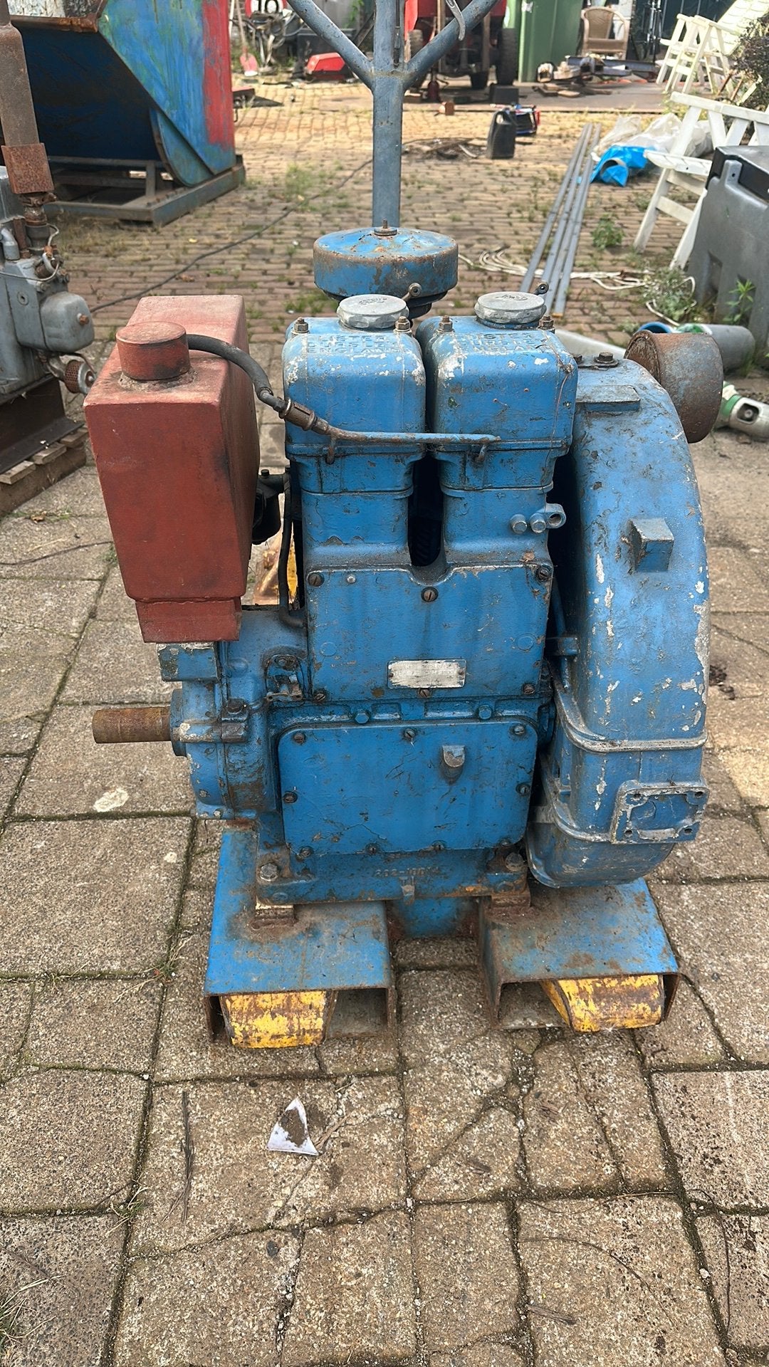 Lister 1615LD213. 2cylinder luchtgekoeld, Ophalen, Zo goed als nieuw, Benzinemotor