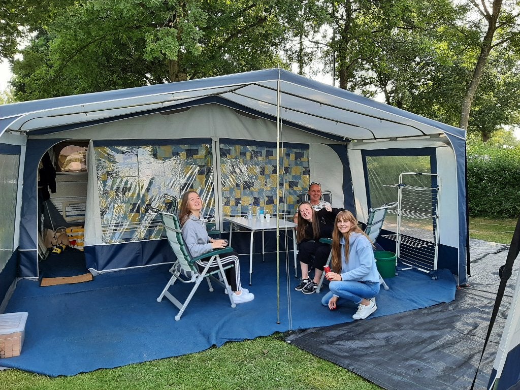 Te koop caravan, Caravans en Kamperen, Caravans, Particulier, tot en met 4, 1000 - 1250 kg, Rondzit, T.E.C., Dwarsbed, 5 tot 6 meter