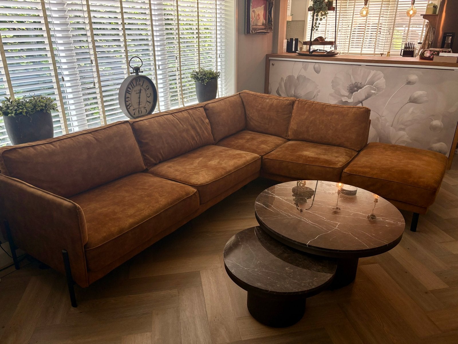 Cognac-kleurige Hoekbank / lounge bank - 235x285 cm (stof), Ophalen, 250 tot 300 cm, Hoekbank, Zo goed als nieuw